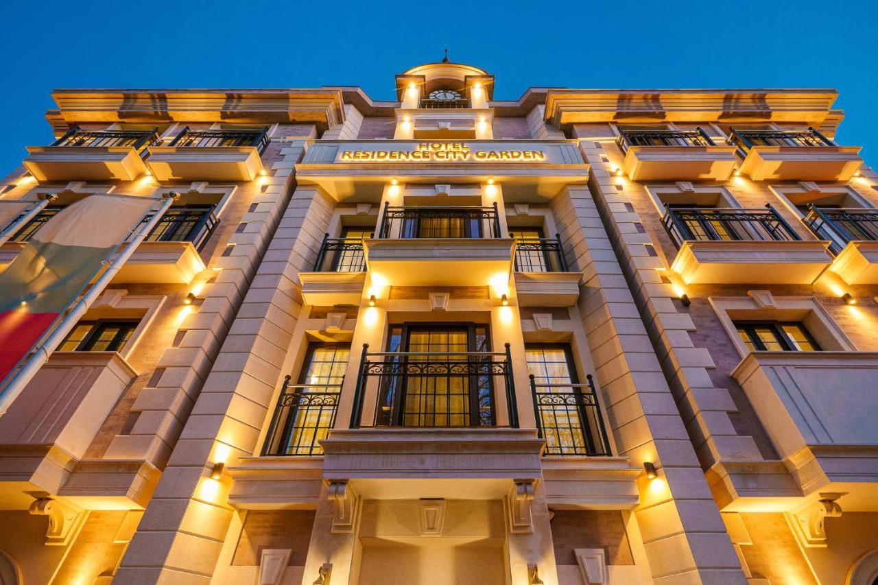 Residence City Garden - Certificate Of Excellence Top 10 Best Five-Stars City Hotels For 2024 Awarded By Htif 플로브디프 외부 사진