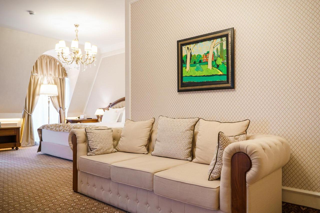 Residence City Garden - Certificate Of Excellence Top 10 Best Five-Stars City Hotels For 2024 Awarded By Htif 플로브디프 외부 사진