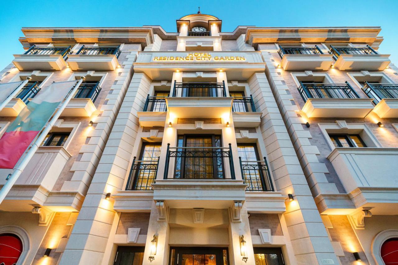 Residence City Garden - Certificate Of Excellence Top 10 Best Five-Stars City Hotels For 2024 Awarded By Htif 플로브디프 외부 사진