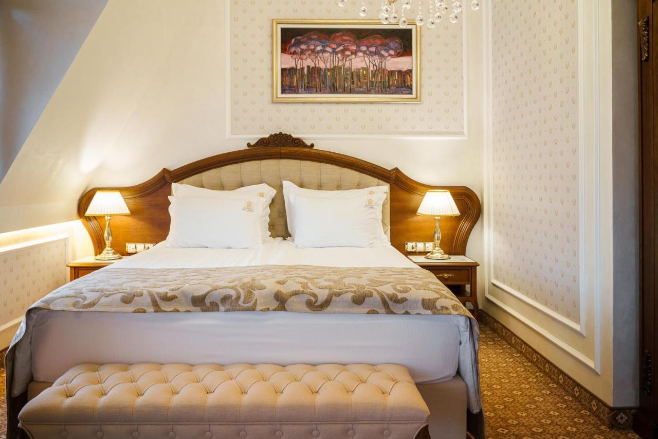Residence City Garden - Certificate Of Excellence Top 10 Best Five-Stars City Hotels For 2024 Awarded By Htif 플로브디프 외부 사진