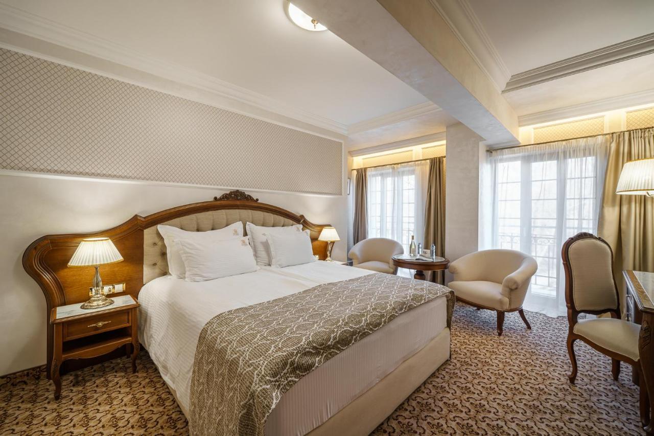 Residence City Garden - Certificate Of Excellence Top 10 Best Five-Stars City Hotels For 2024 Awarded By Htif 플로브디프 외부 사진