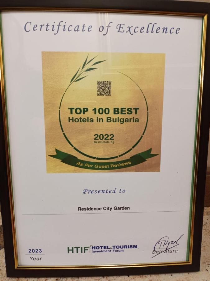 Residence City Garden - Certificate Of Excellence Top 10 Best Five-Stars City Hotels For 2024 Awarded By Htif 플로브디프 외부 사진