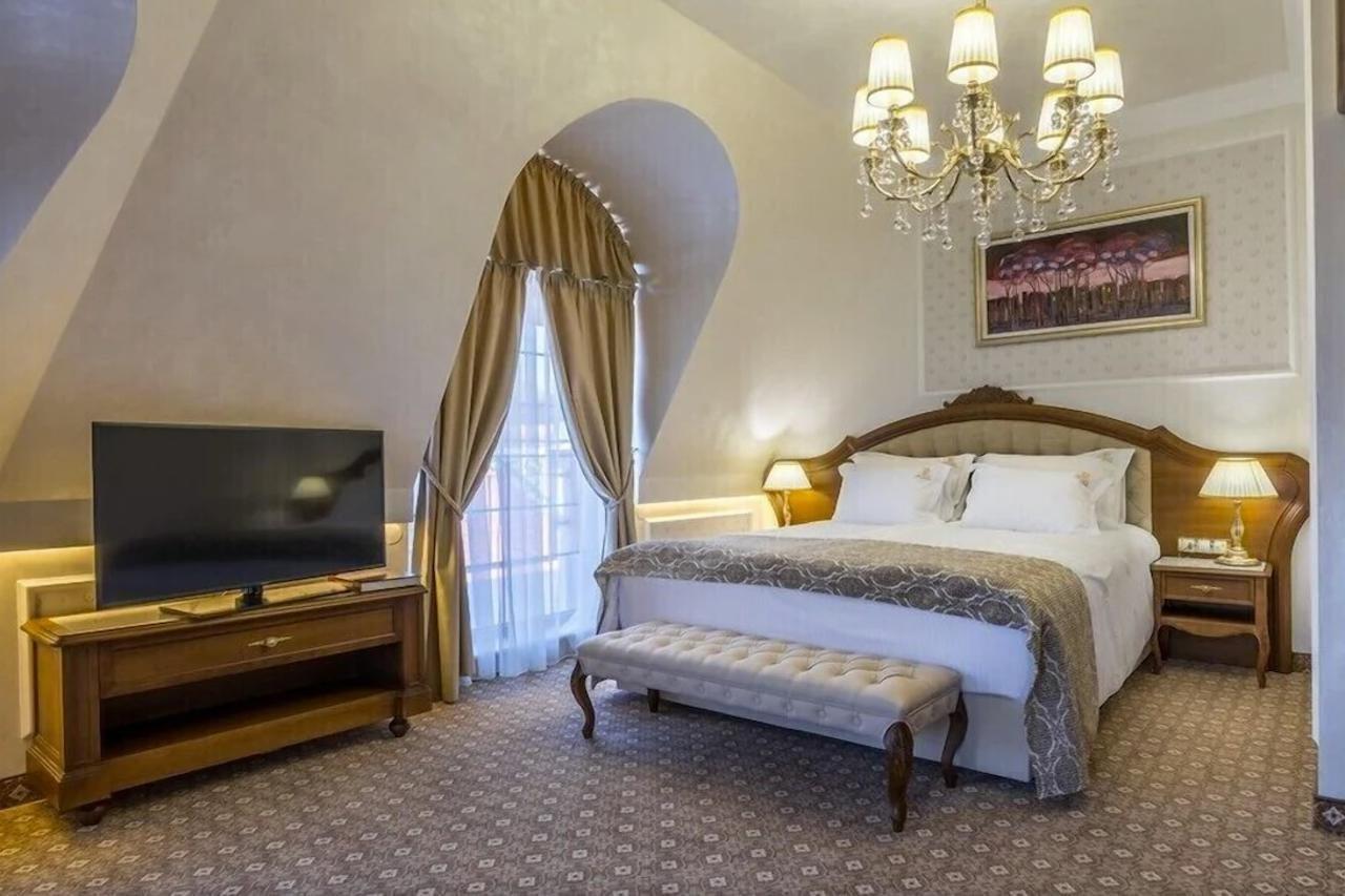 Residence City Garden - Certificate Of Excellence Top 10 Best Five-Stars City Hotels For 2024 Awarded By Htif 플로브디프 외부 사진